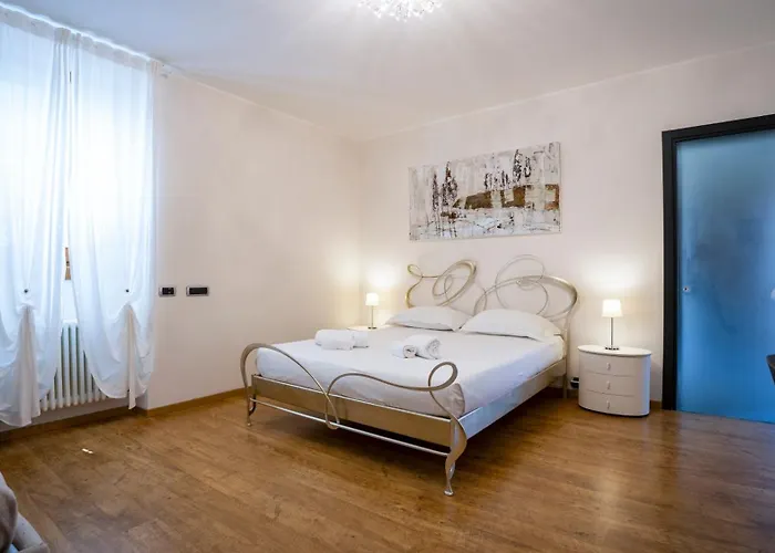 Bellagio & Sunset - Ca Bareta דירה לצנו